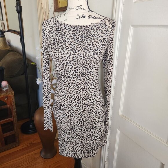 BCBGMaxAzria Dresses & Skirts - BCBG Maxazria Leopard Print Bodycon Sweater Dress Sz XS